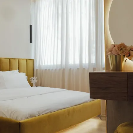 Newly Renovated 아파트 티라나