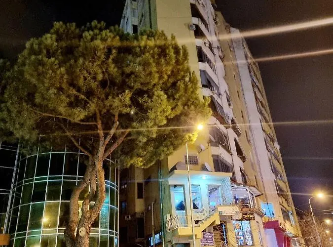 アパート Newly Renovated *