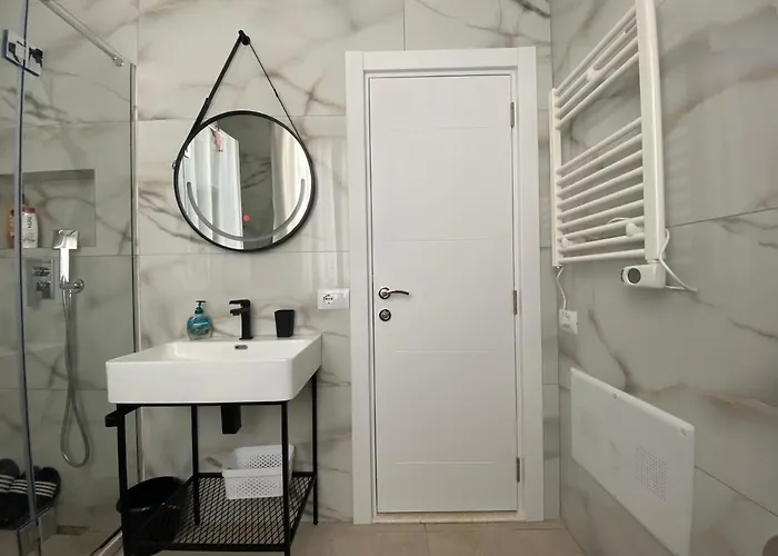 Newly Renovated Appartement