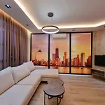 Newly Renovated شقة