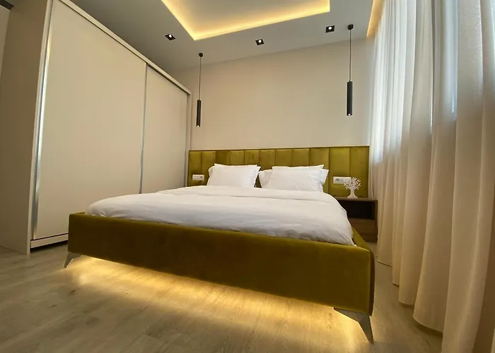 Newly Renovated Тирана