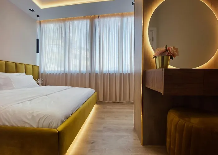 Апартаменты Newly Renovated *